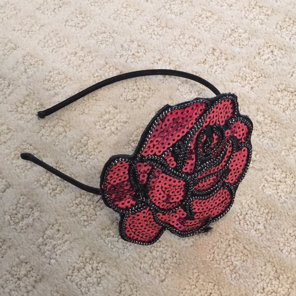 Pink flower headband 🌺